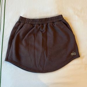 Alo Yoga High Waisted Accolade Terry Cloth Skirt in “Raisin” Brown